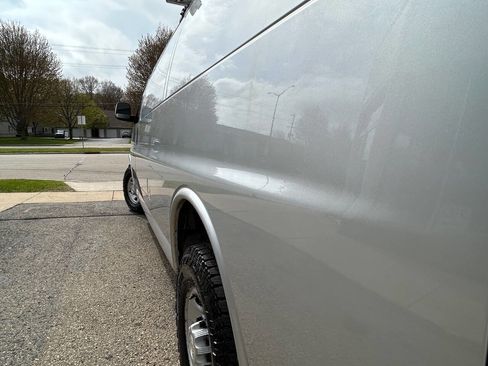 Used 2021 Chevrolet Express 2500 Extended w/ Driver Convenience Package RWD image 11