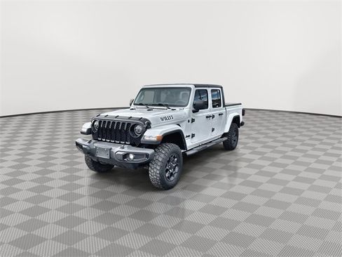 Used 2023 Jeep Gladiator Willys image 4