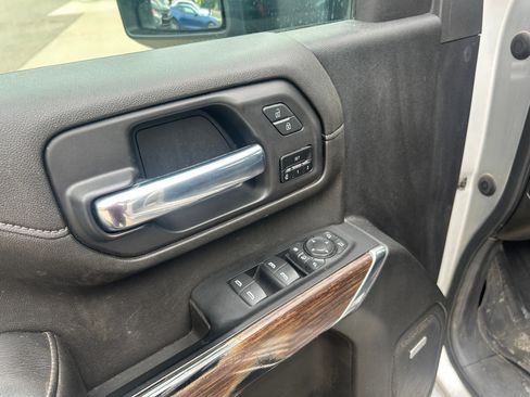 Used 2022 Chevrolet Silverado 3500 High Country image 14