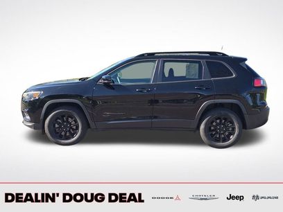 Used 2023 Jeep Cherokee Altitude Lux