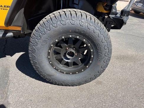 Used 2012 Jeep Wrangler Unlimited Rubicon w/ Connectivity Group image 66