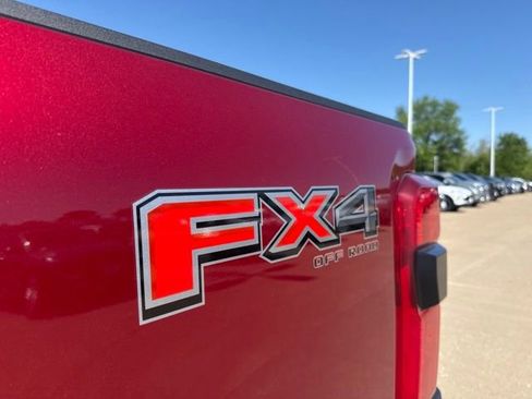 Used 2025 Ford F250 Platinum w/ Platinum Plus Package AWD/4WD image 40