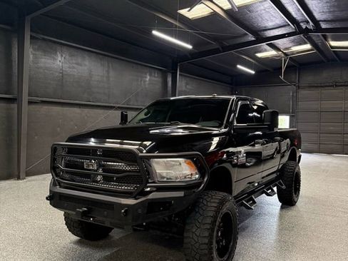 Used 2016 RAM 2500 Tradesman w/ Chrome Appearance Group image 24