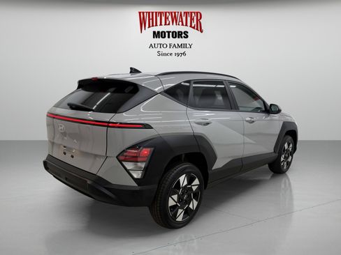 Used 2025 Hyundai Kona SEL image 4