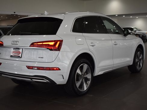 Used 2023 Audi Q5 2.0T Premium Plus w/ Premium Plus Package AWD/4WD image 11