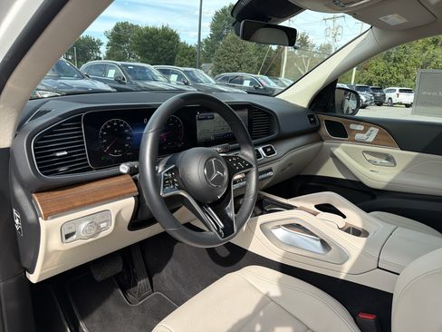 Certified 2026 Mercedes-Benz GLE 350 4MATIC image 9