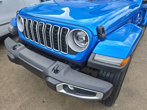 Used 2024 Jeep Wrangler Sahara w/ Technology Group image 16