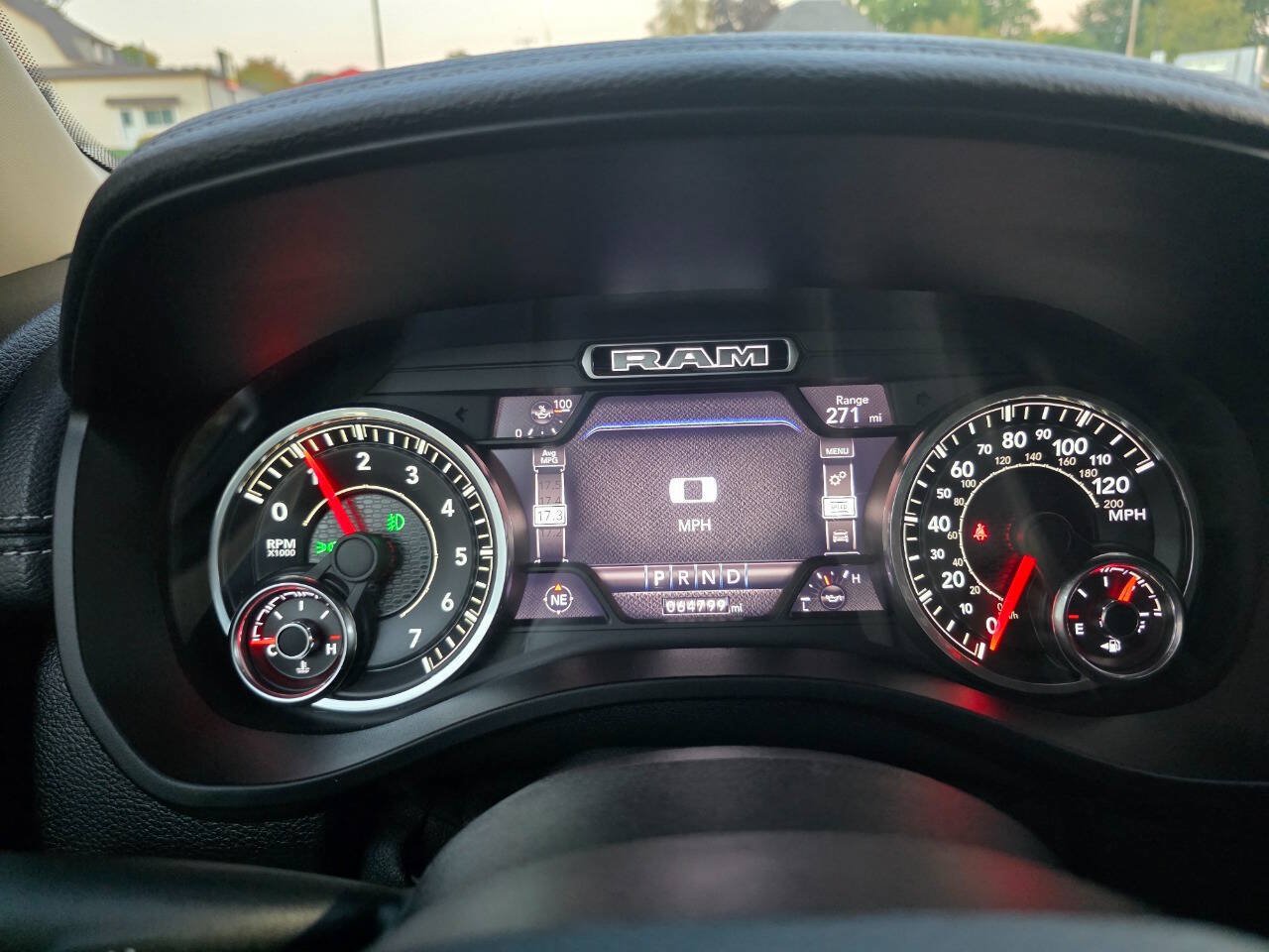Used 2020 RAM 1500 Laramie AWD/4WD image 16