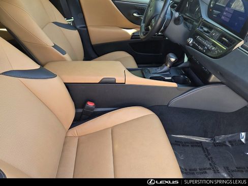 Certified 2025 Lexus ES 350 w/ Premium Package FWD image 32