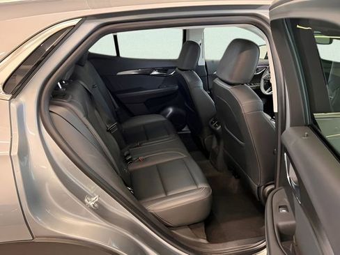 Used 2025 Buick Envision Preferred AWD/4WD image 7