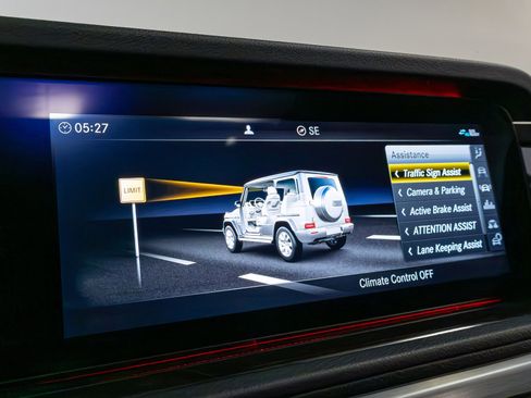 Used 2021 Mercedes-Benz G 550 image 65