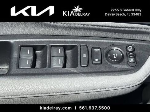 Used 2023 Honda Odyssey Elite image 17