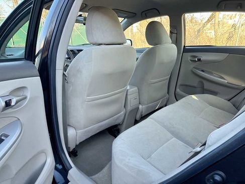 Used 2010 Toyota Corolla LE w/ All Weather Guard Pkg image 12