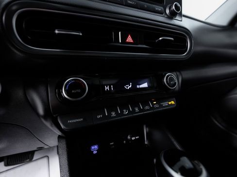 Used 2022 Hyundai Kona SEL w/ Convenience Package image 25