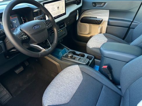 New 2026 Ford Maverick XLT w/ XLT Luxury Package image 9