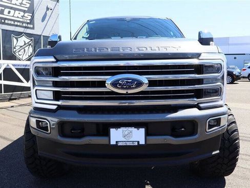 Used 2025 Ford F350 Platinum w/ Platinum Plus Package AWD/4WD image 8