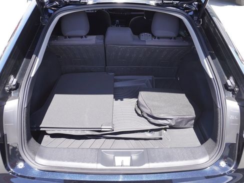 Used 2026 Toyota Prius Plug-In Hybrid image 8