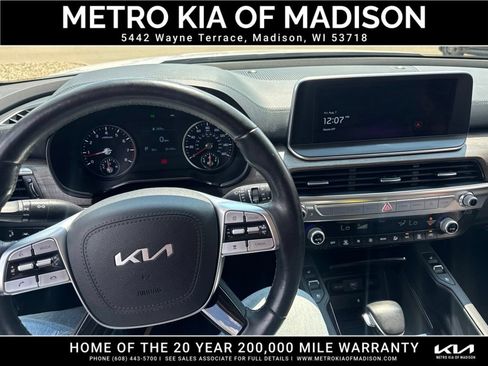 Used 2022 Kia Telluride EX w/ EX Premium Package AWD/4WD image 17