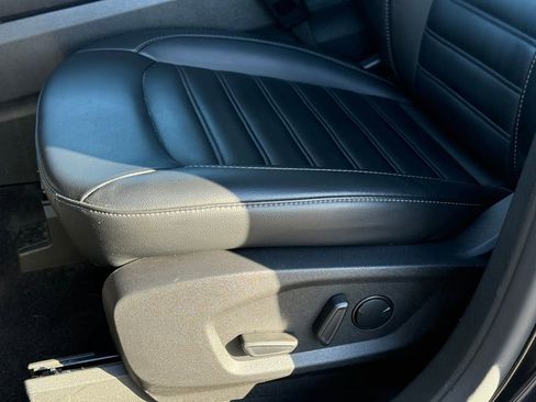 Certified 2022 Ford Edge SEL w/ Convenience Package image 27