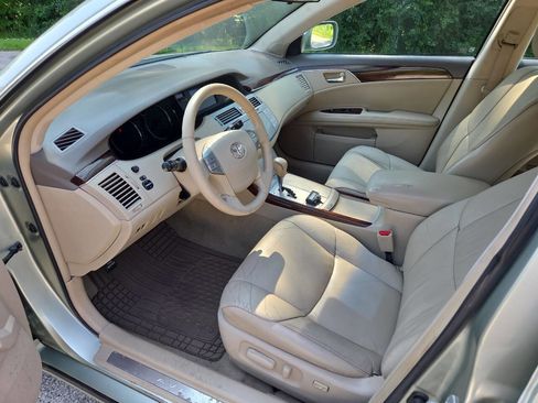 Used 2008 Toyota Avalon XLS image 11