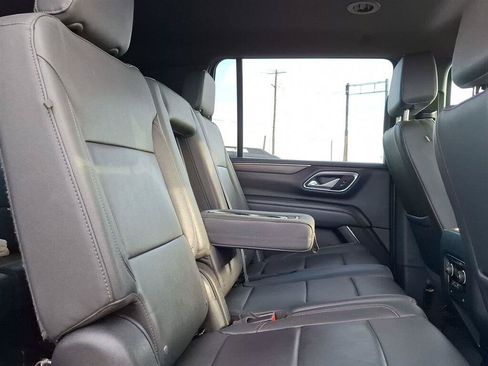 Used 2024 Chevrolet Suburban LT AWD/4WD image 14