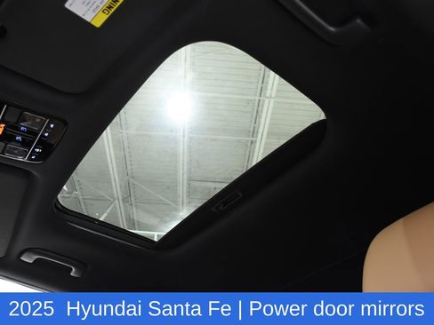 Used 2025 Hyundai Santa Fe Limited AWD/4WD image 25