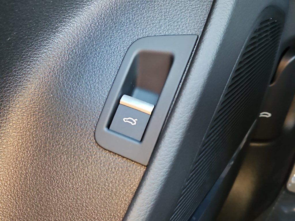 New 2027 Audi Q8 Prestige AWD/4WD image 17