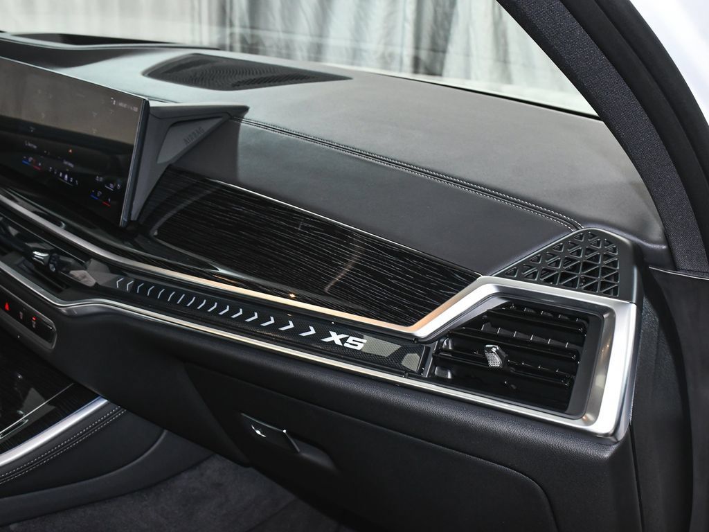 Used 2026 BMW X5 xDrive40i AWD/4WD image 64