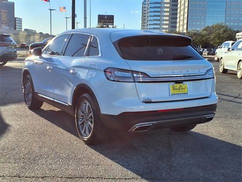 Certified 2023 Lincoln Nautilus Reserve image 21