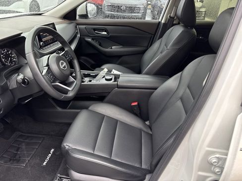 Certified 2023 Nissan Rogue SV w/ SV Premium B Package image 14