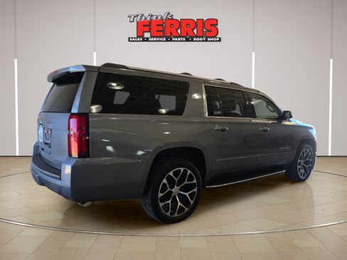 Used 2019 Chevrolet Suburban Premier AWD/4WD image 5