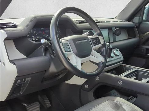 Used 2020 Land Rover Defender 110 S AWD/4WD image 9