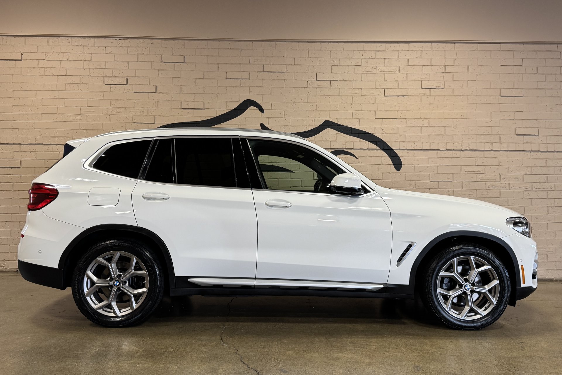 Used 2021 BMW X3 xDrive30i AWD/4WD image 3