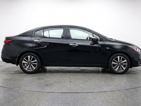 Used 2025 Nissan Versa SV FWD image 11