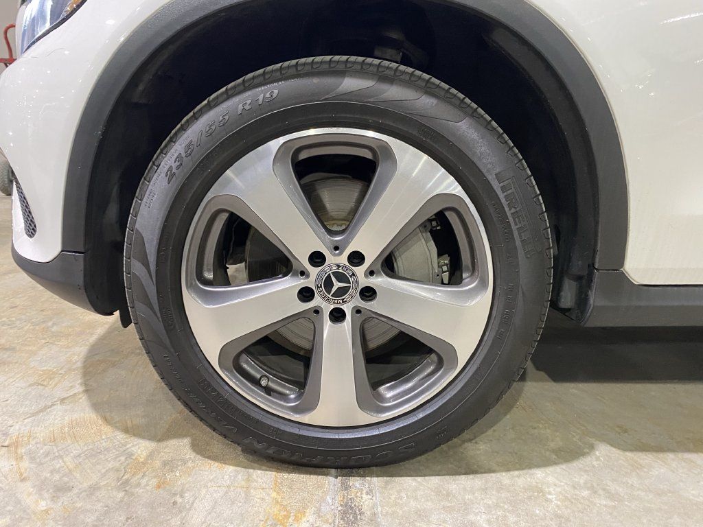 Used 2019 Mercedes-Benz GLC 300 image 21