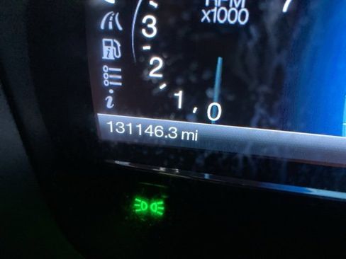 Used 2013 Ford Taurus SEL image 25