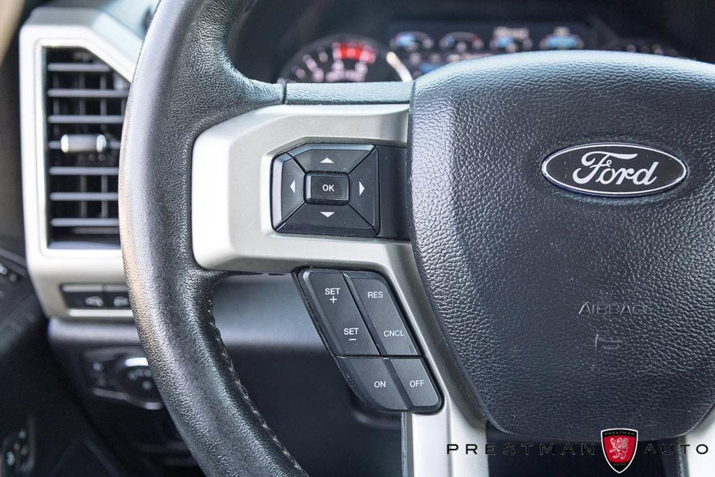 Used 2020 Ford F250 Lariat w/ Lariat Value Package AWD/4WD image 31