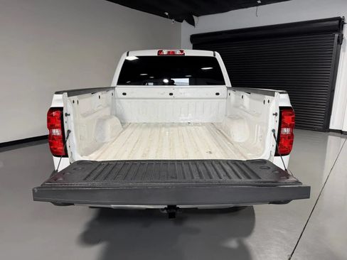 Used 2018 Chevrolet Silverado 1500 LT w/ All Star Edition RWD image 13