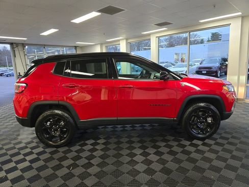 Used 2023 Jeep Compass Trailhawk w/ Trailhawk Convenience Group image 2