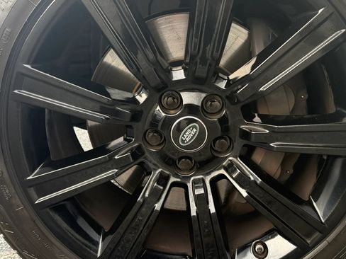 Used 2017 Land Rover Range Rover Supercharged AWD/4WD image 46