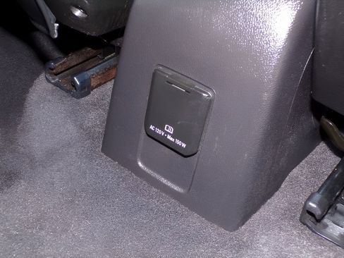 Used 2019 Chevrolet Trax LT w/ LT Convenience Package image 15