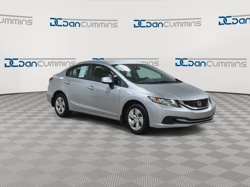 Used 2013 Honda Civic LX image 2