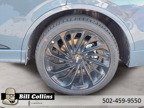 New 2026 Lincoln Aviator Reserve image 4