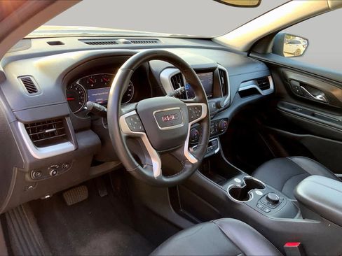 Used 2024 GMC Terrain SLT AWD/4WD image 17