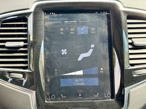 Used 2018 Volvo XC90 T6 Momentum w/ Momentum Plus Package image 16