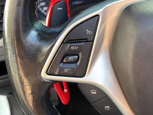Used 2018 Chevrolet Corvette Stingray Coupe w/ 1LT RWD image 13
