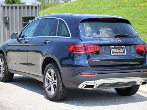 Used 2022 Mercedes-Benz GLC 300 4MATIC image 3