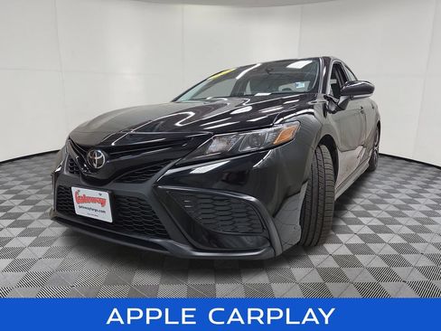 Used 2023 Toyota Camry SE AWD/4WD image 7