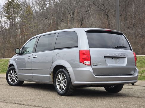 Used 2014 Dodge Grand Caravan SE image 8