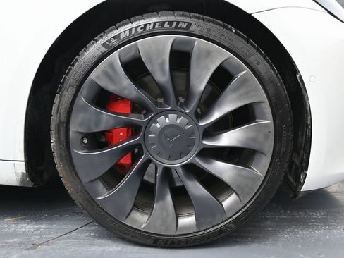 Used 2021 Tesla Model 3 Performance image 14